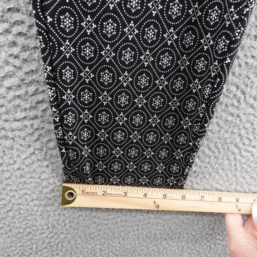 Chicos Geometric Print Ponte Knit‎ Leggings Size 4 US 20 Black White Womens